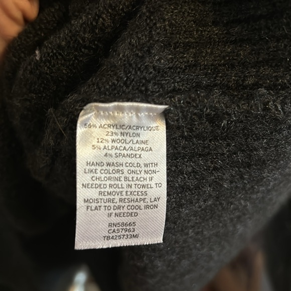 🍀NEW🍀Long grey sweater - Picture 5 of 6